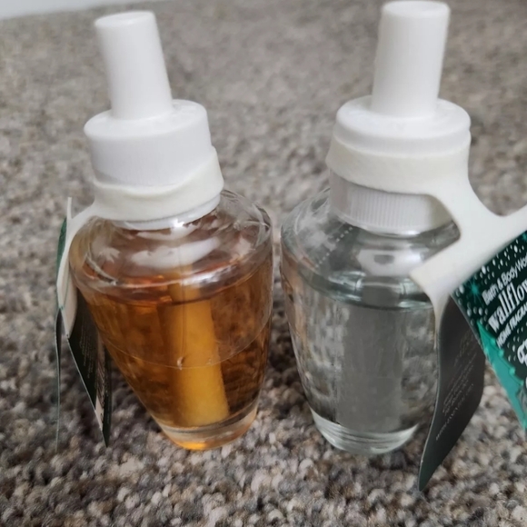 NWT 2-PIECE THE PERFECT CHRISTMAS & FRESH BALSAM WALLFLOWERS REFILLS - Picture 3 of 3